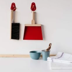 Andree Jardin Handbürste & Amp; Dustpan Set - Rot 5 Andree Jardin Handbürste & Amp; Dustpan Set - Rot -Deutschland Küchenwaren Verkäufe AJ0028 AndreeJardinHandBrush DustpanSet Red lifestyle 2 550fdeef b559 4aaf bbed 8dd039bbccfd