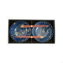 Kiji Stoneware & Ceramics Kiji Steinzeug & Amp; Keramik Blau Sakura Udon Schüssel Set Geschirr 7 Kiji Stoneware & Ceramics Kiji Steinzeug & Amp; Keramik Blau Sakura Udon Schüssel Set Geschirr -Deutschland Küchenwaren Verkäufe EM0065 BlueSakuraUdonBowlSet overheadBOX