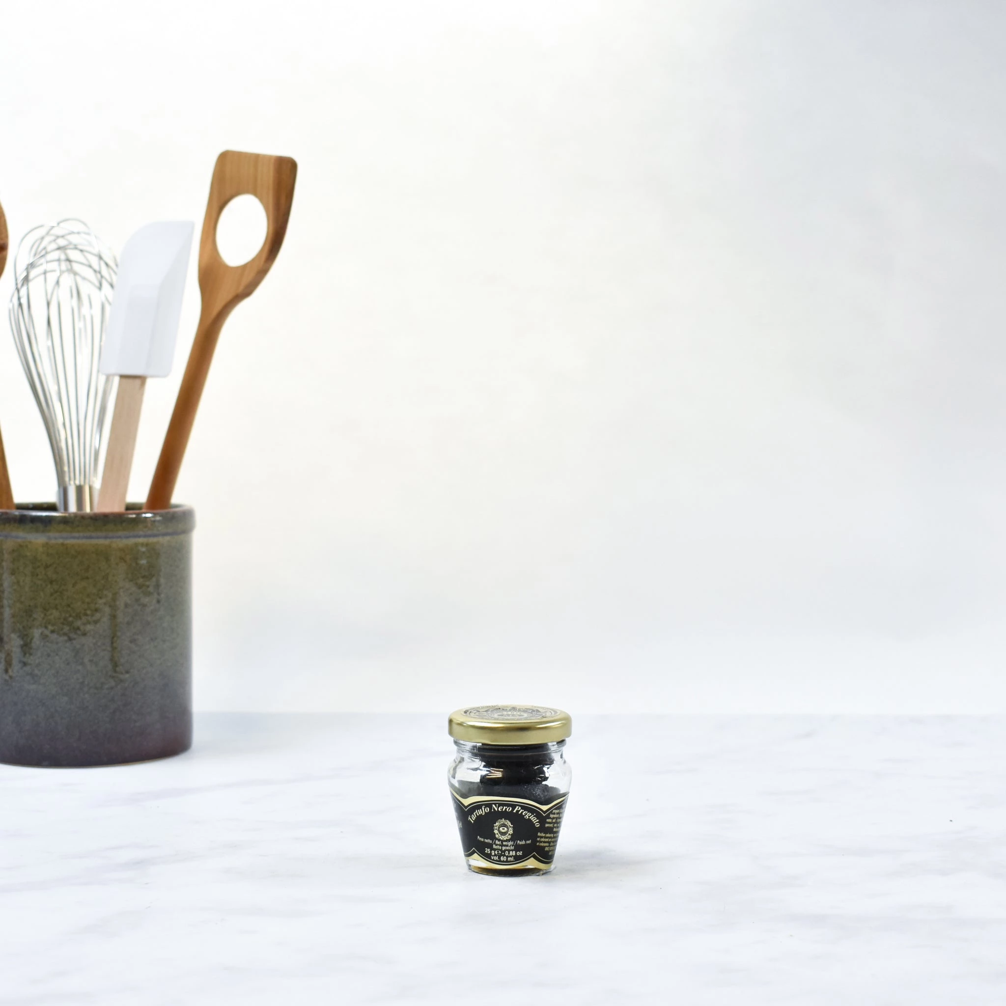 Marini Azzolini Ganze Schwarze Winter-Trüffel 25g 3 Marini Azzolini Ganze Schwarze Winter-Trüffel 25g – Bild 3