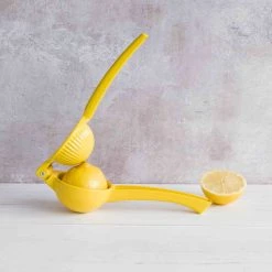 Apollo Lemon Presse - Mexikanische Ellbogenkochgeschirr 5 Apollo Lemon Presse - Mexikanische Ellbogenkochgeschirr -Deutschland Küchenwaren Verkäufe lifestyle 0026 LemonPress MexicanElbow lifestyle AP0010