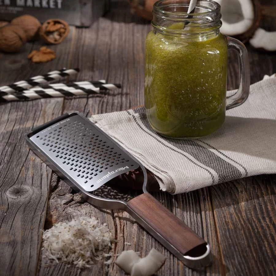Kochgeschirr Master Serie Walnuss Microplane Gourmet Coarse Grater 2 Kochgeschirr Master Serie Walnuss Microplane Gourmet Coarse Grater – Bild 2