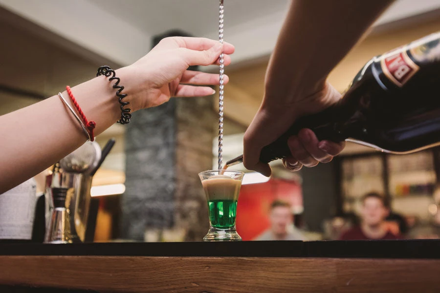 Cocktail'd Kochgeschirr Professioneller Cocktail Löffel Mit Masher 2 Cocktail'd Kochgeschirr Professioneller Cocktail Löffel Mit Masher – Bild 2